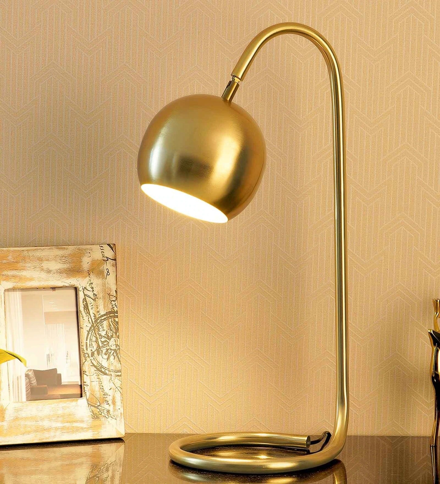 Tokyo Desk Lamp in Metal – Premium Gold Finish Table Lamp for Home & Office